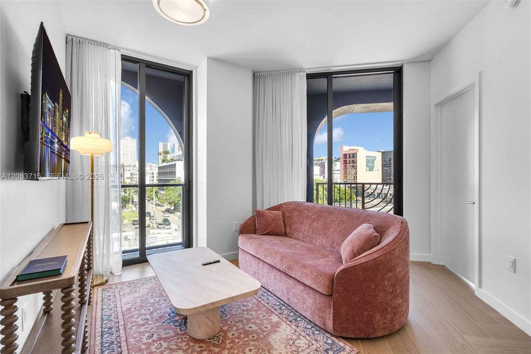 En Renta: $7,900 (2 camas, 2 baños, 830 Pies cuadrados)