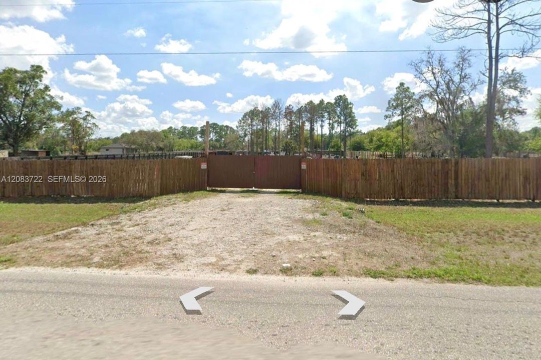 待售: $80,000 (1.25 acres)
