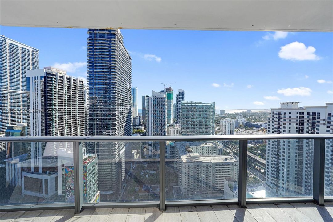 En Venta: $640,000 (1 camas, 2 baños, 852 Pies cuadrados)