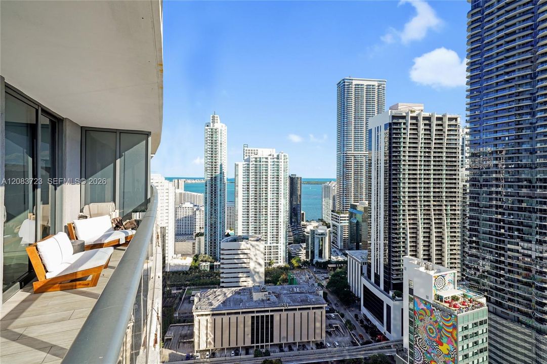 En Venta: $640,000 (1 camas, 2 baños, 852 Pies cuadrados)