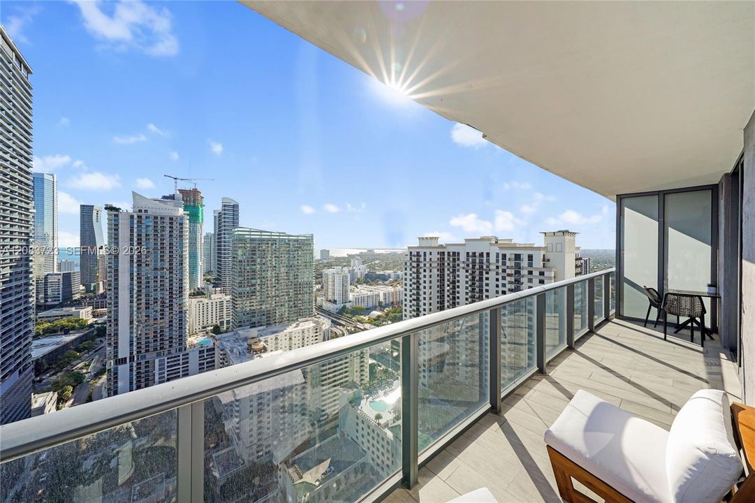En Venta: $640,000 (1 camas, 2 baños, 852 Pies cuadrados)