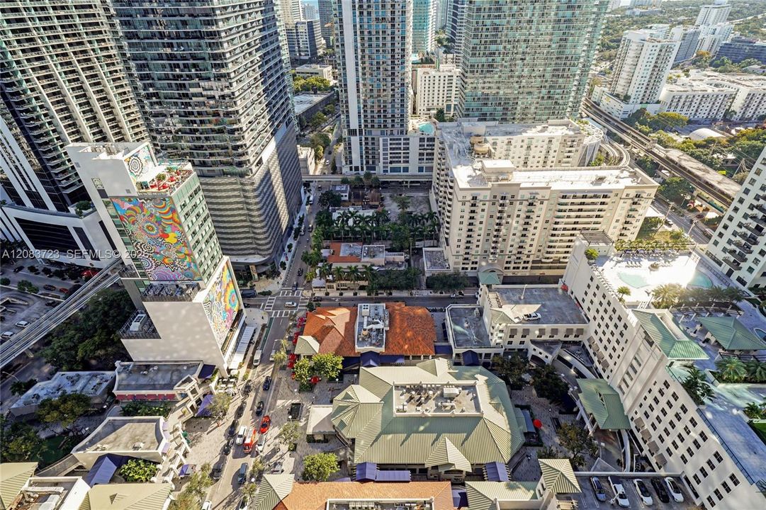 En Venta: $640,000 (1 camas, 2 baños, 852 Pies cuadrados)
