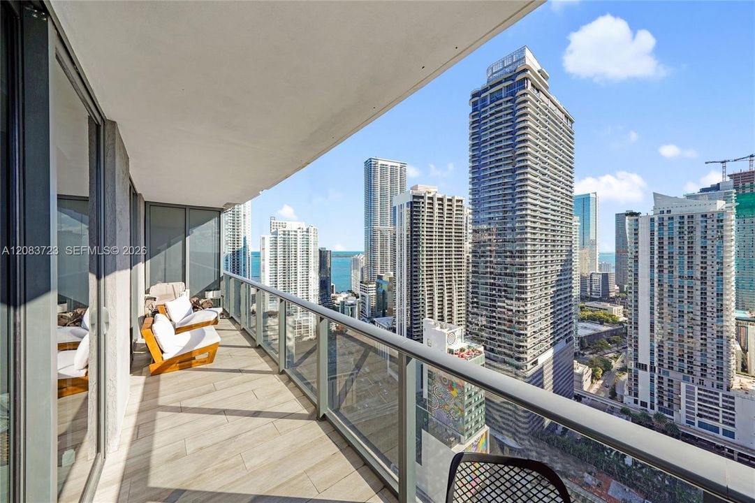 En Venta: $640,000 (1 camas, 2 baños, 852 Pies cuadrados)