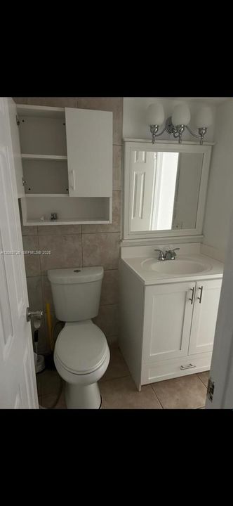 For Rent: $1,900 (1 beds, 1 baths, 700 Square Feet)