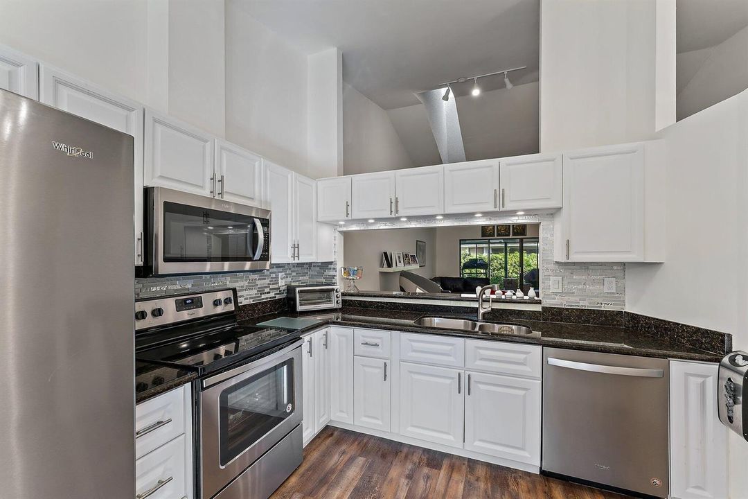013-801KintyreTerr-PalmBeachGardens-SMAL