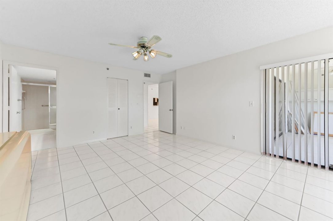 22 bedroom 02