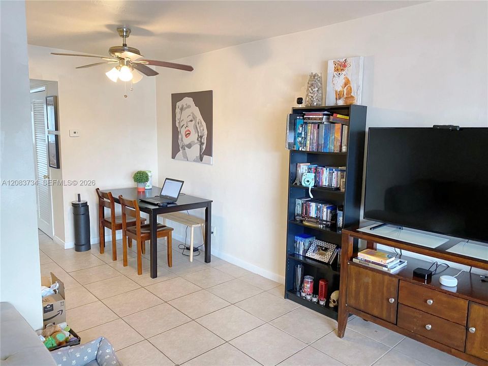 For Rent: $1,550 (1 beds, 1 baths, 11065 Square Feet)