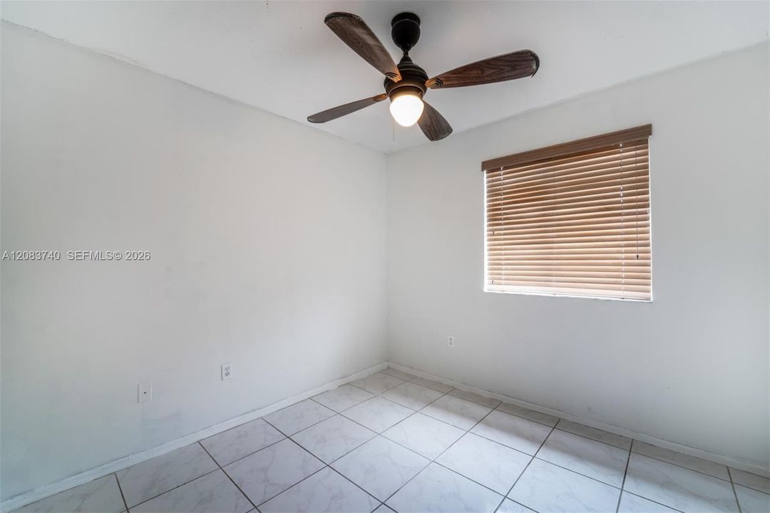 En Renta: $2,650 (3 camas, 2 baños, 1319 Pies cuadrados)