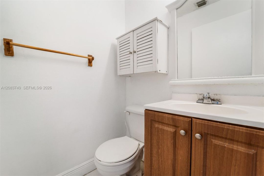 En Renta: $2,650 (3 camas, 2 baños, 1319 Pies cuadrados)