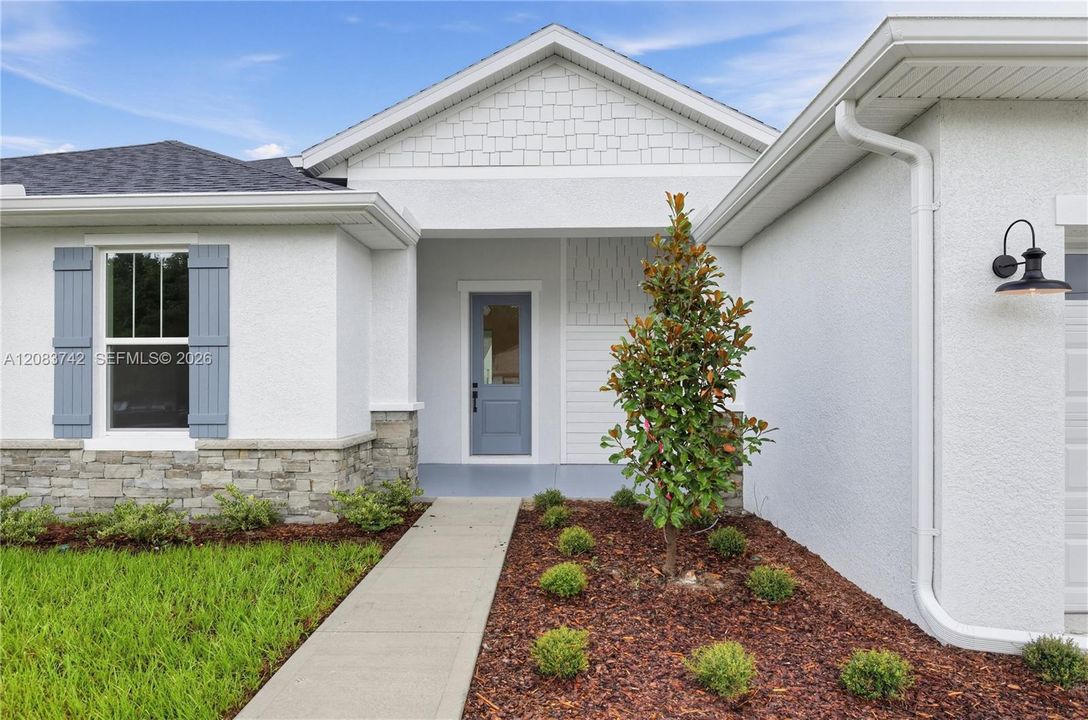 For Sale: $374,900 (4 beds, 2 baths, 1849 Square Feet)