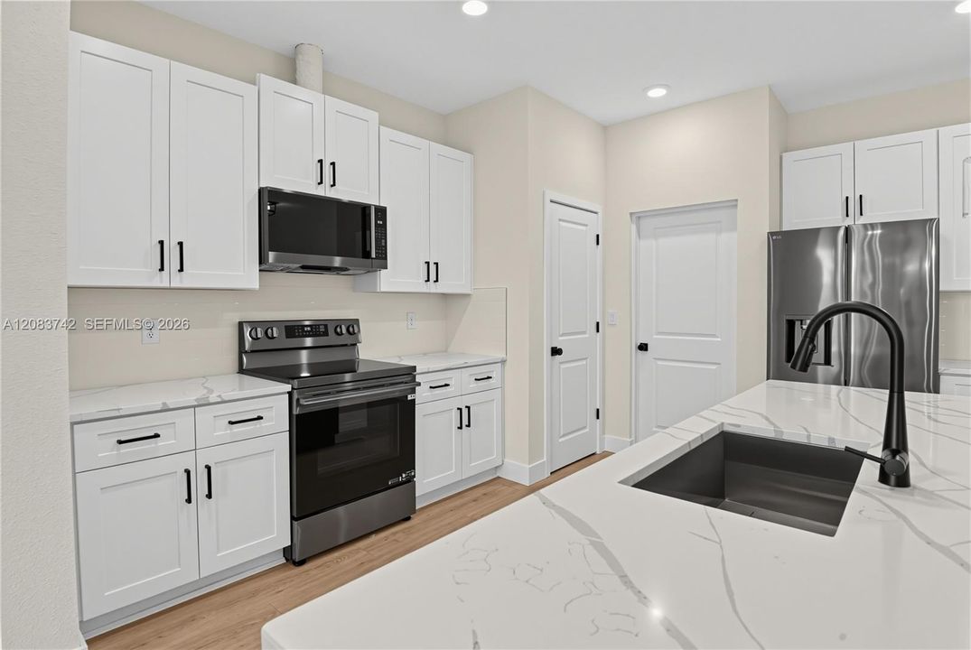 For Sale: $374,900 (4 beds, 2 baths, 1849 Square Feet)