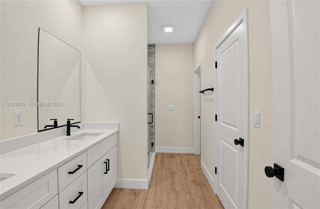 For Sale: $374,900 (4 beds, 2 baths, 1849 Square Feet)