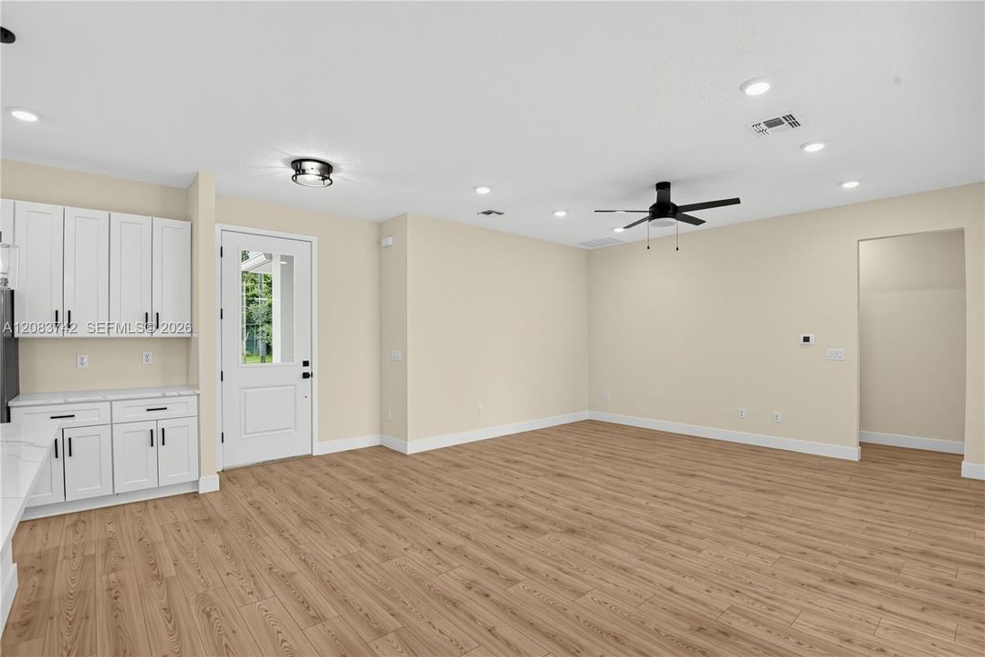 For Sale: $374,900 (4 beds, 2 baths, 1849 Square Feet)