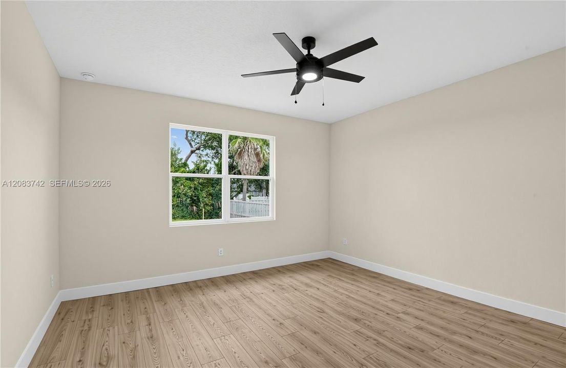 For Sale: $374,900 (4 beds, 2 baths, 1849 Square Feet)