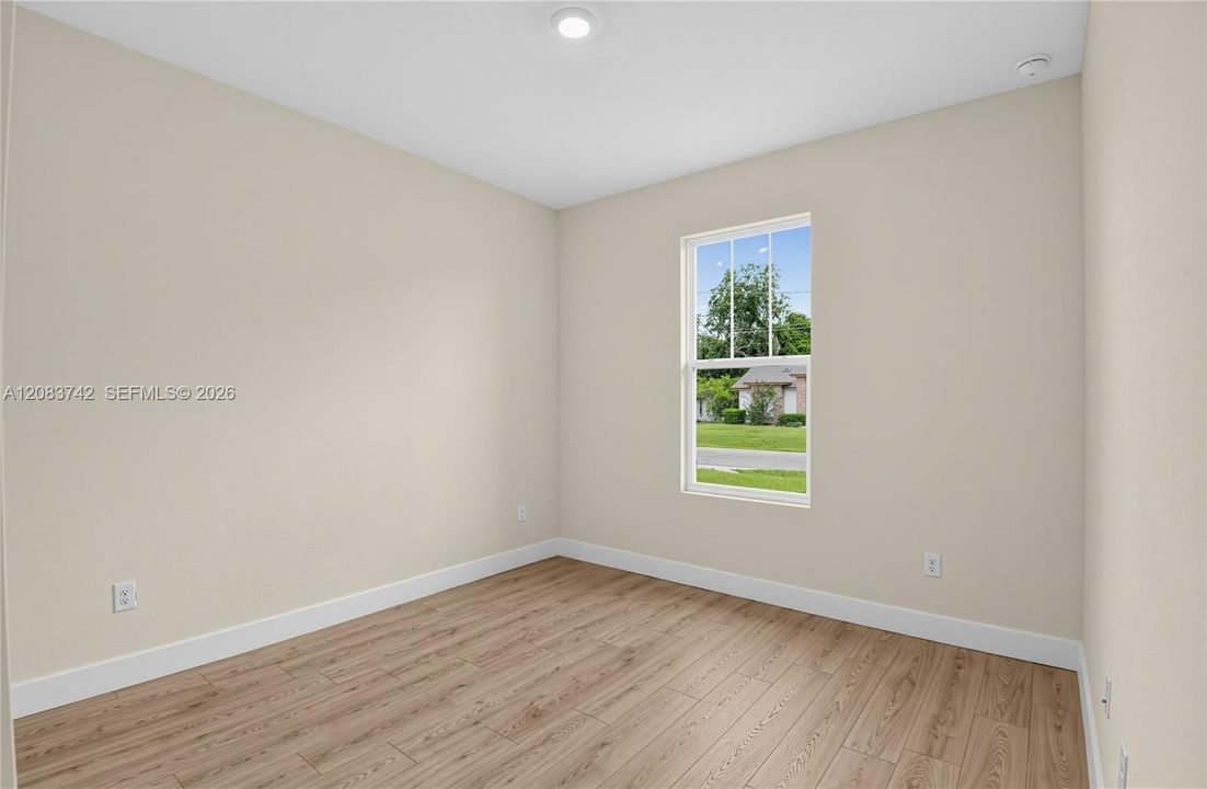 For Sale: $374,900 (4 beds, 2 baths, 1849 Square Feet)