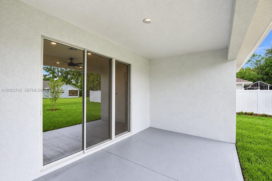 For Sale: $374,900 (4 beds, 2 baths, 1849 Square Feet)