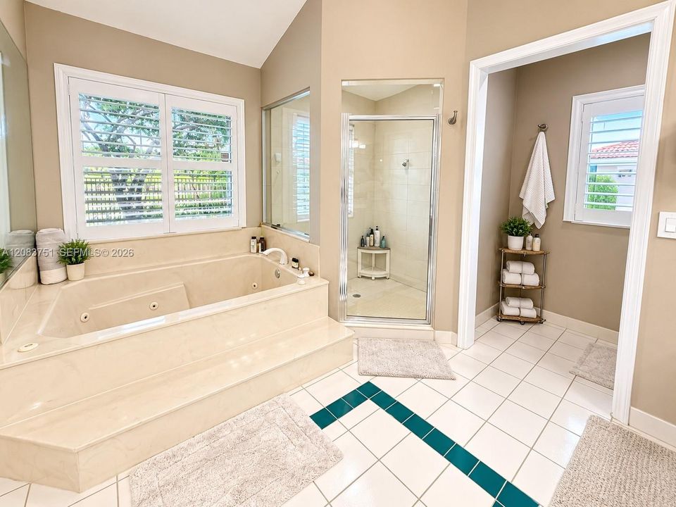 For Sale: $1,680,000 (5 beds, 4 baths, 3472 Square Feet)