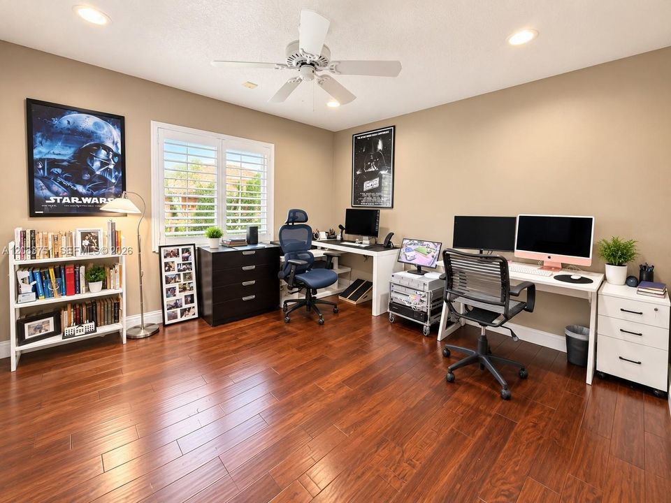 For Sale: $1,680,000 (5 beds, 4 baths, 3472 Square Feet)