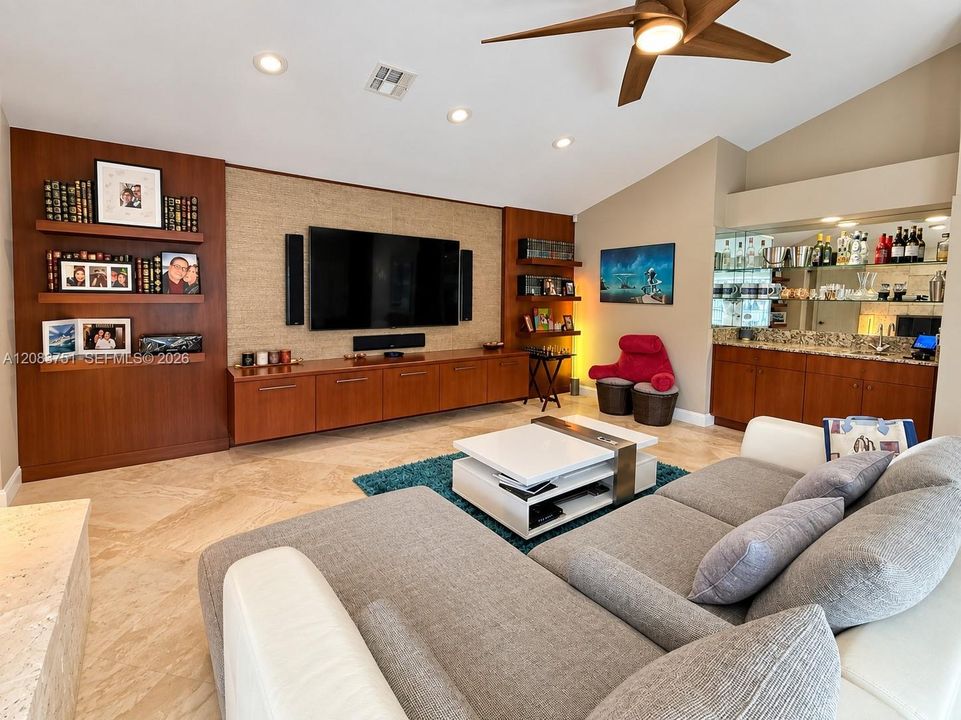 For Sale: $1,680,000 (5 beds, 4 baths, 3472 Square Feet)