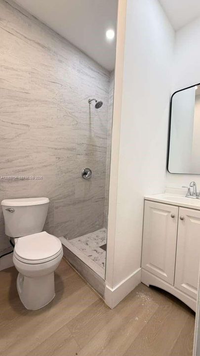 В аренду: $1,600 (1 спален, 1 ванн, 370 Квадратных фут)