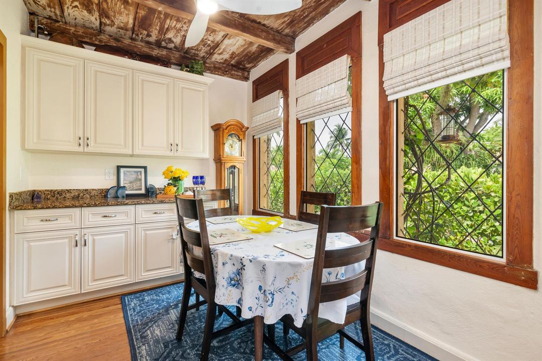 Breakfast Room