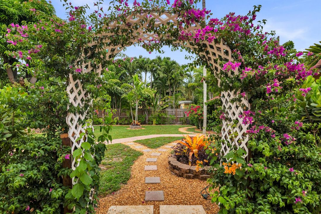 Trellis Entry to Guest Property