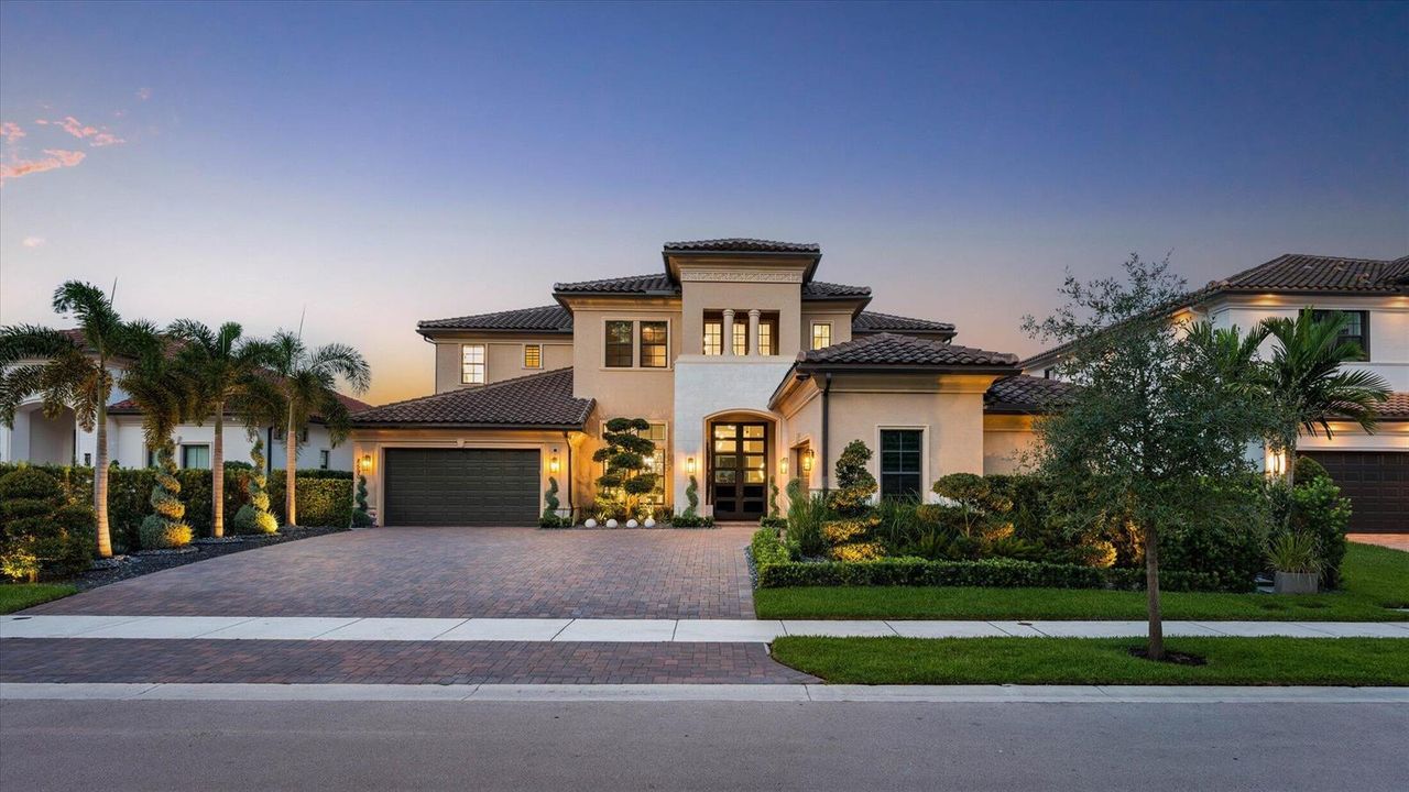 098-8590 W Parkland Bay Trail, Parkland-