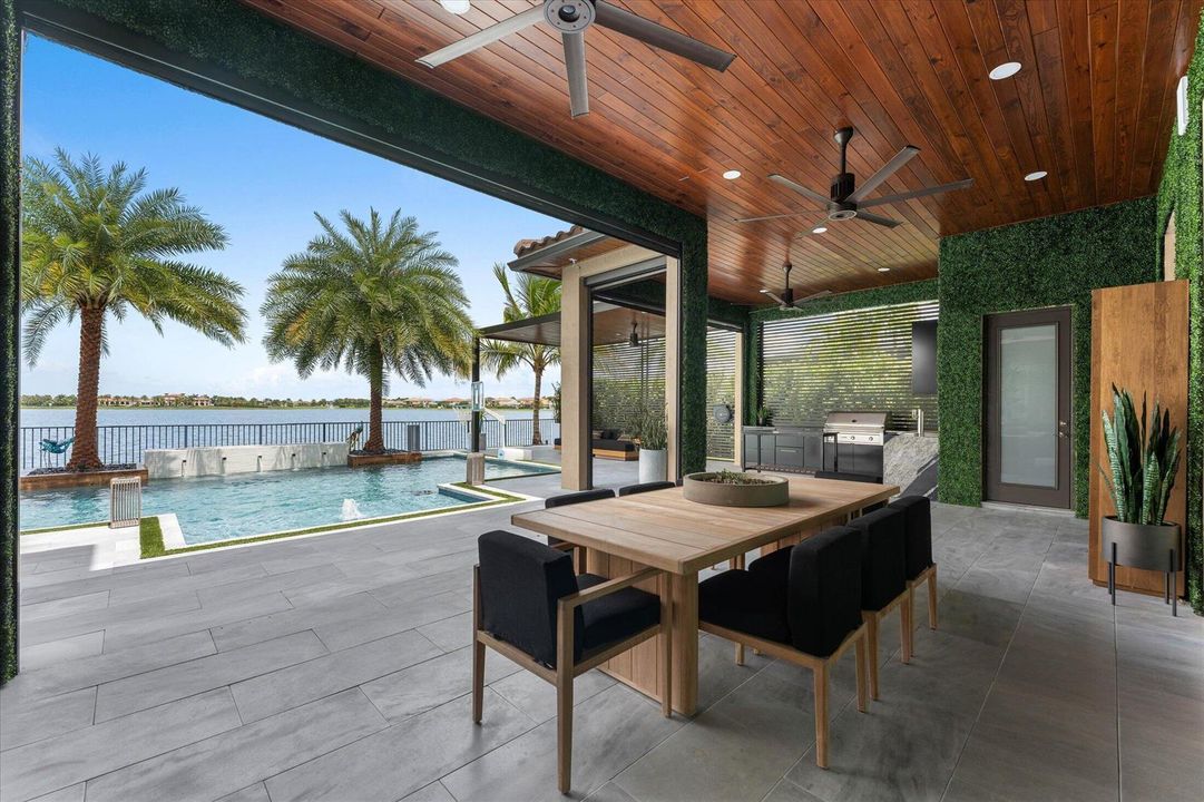 032-8590 W Parkland Bay Trail, Parkland-