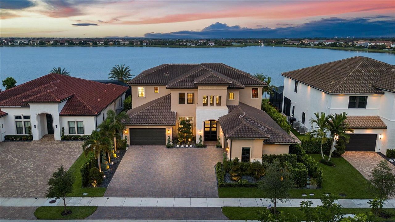 096-8590 W Parkland Bay Trail, Parkland-