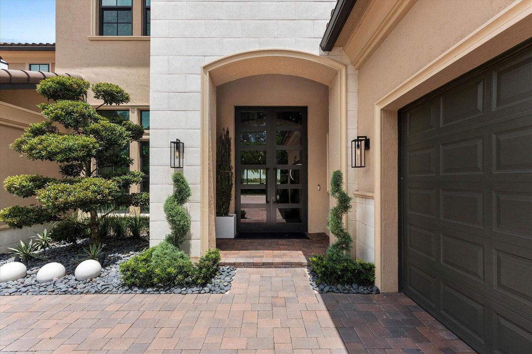 003-8590 W Parkland Bay Trail, Parkland-
