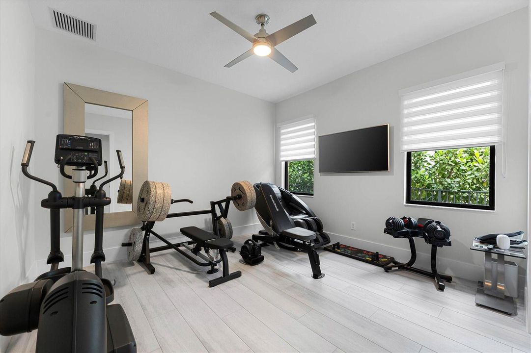 052-8590 W Parkland Bay Trail, Parkland-
