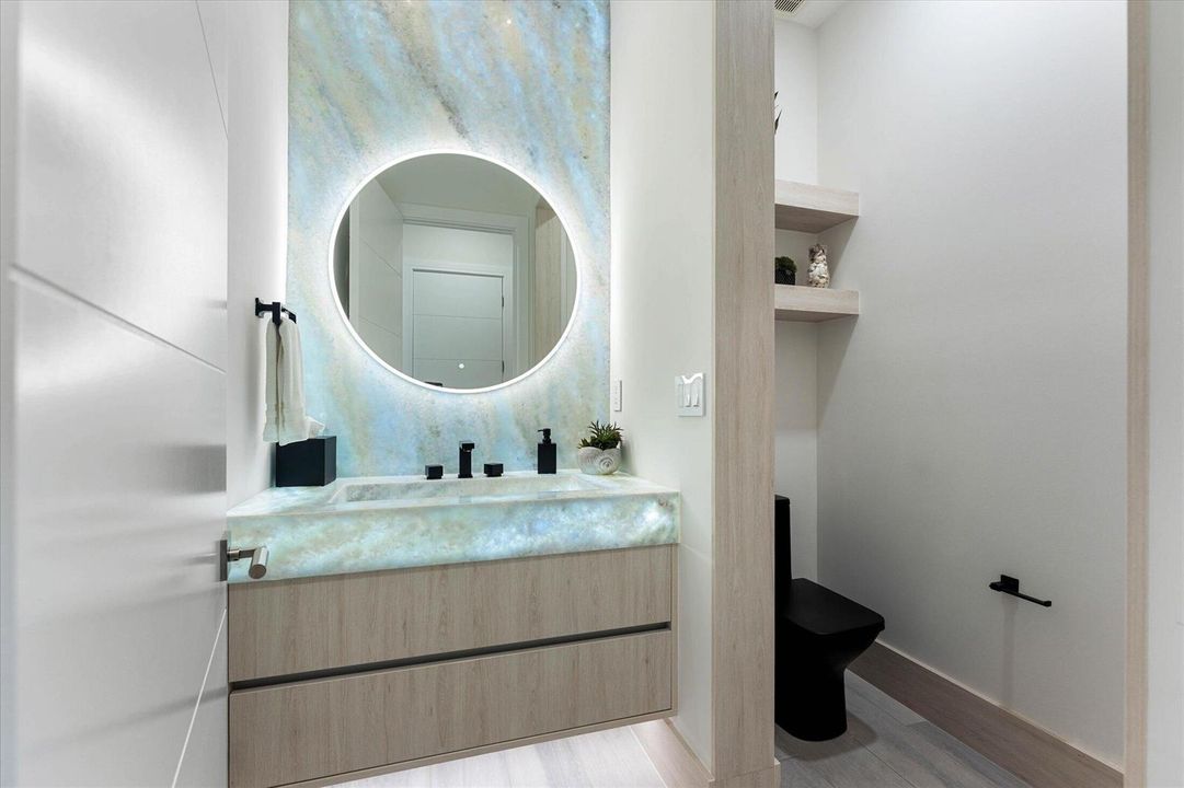 051-8590 W Parkland Bay Trail, Parkland-