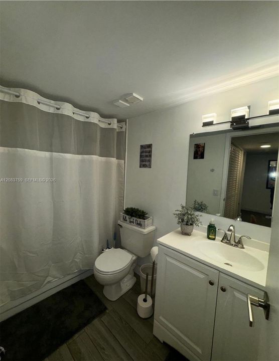 For Rent: $2,100 (2 beds, 2 baths, 1170 Square Feet)