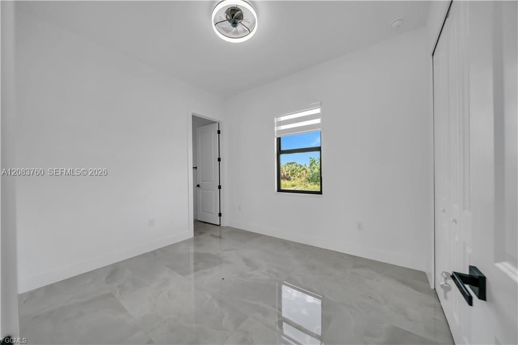 For Sale: $264,900 (3 beds, 2 baths, 1060 Square Feet)