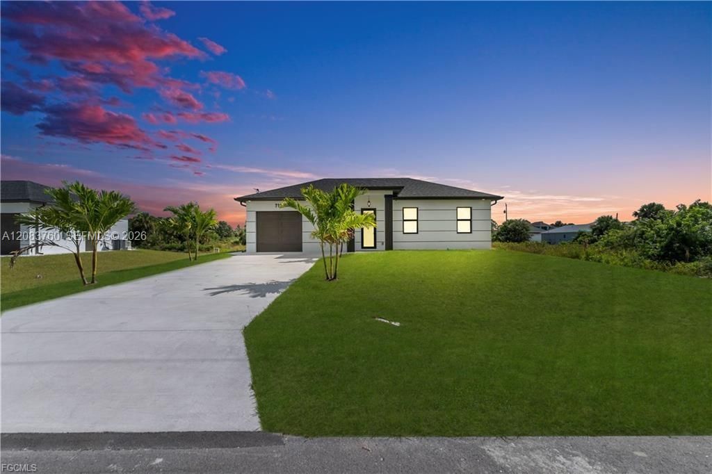 For Sale: $264,900 (3 beds, 2 baths, 1060 Square Feet)