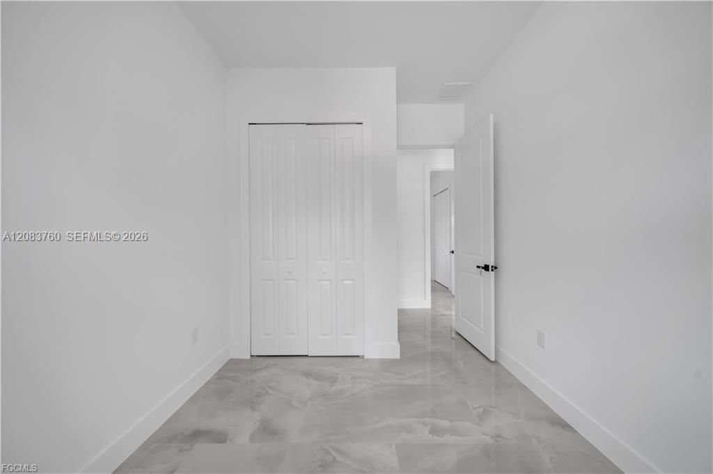 For Sale: $264,900 (3 beds, 2 baths, 1060 Square Feet)
