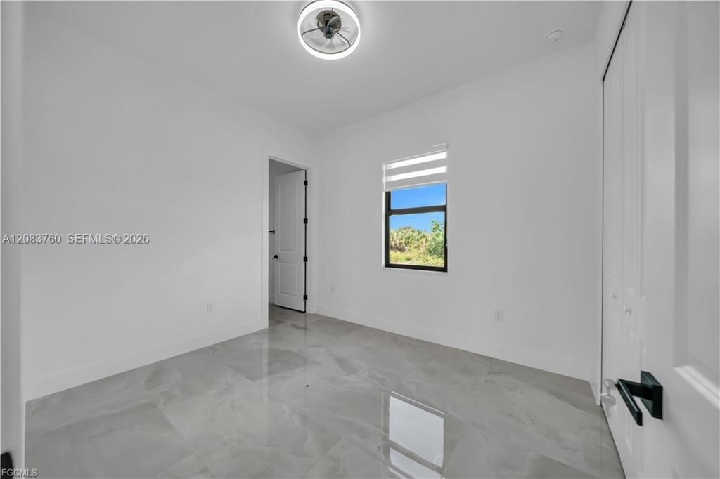 For Sale: $264,900 (3 beds, 2 baths, 1060 Square Feet)