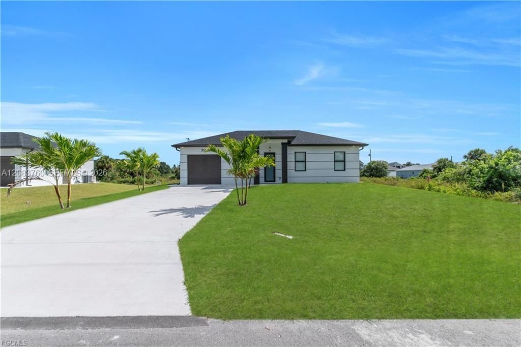 For Sale: $264,900 (3 beds, 2 baths, 1060 Square Feet)