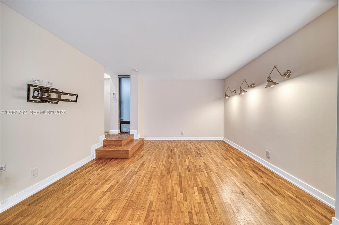 View to the entrance and living.