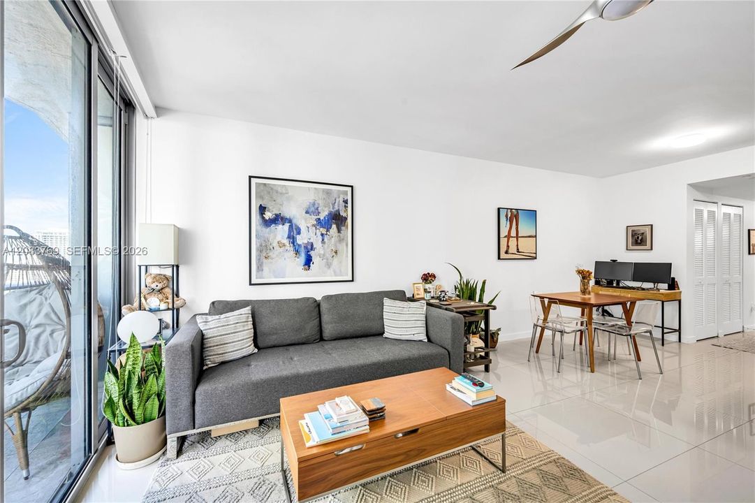 En Venta: $499,000 (1 camas, 1 baños, 766 Pies cuadrados)