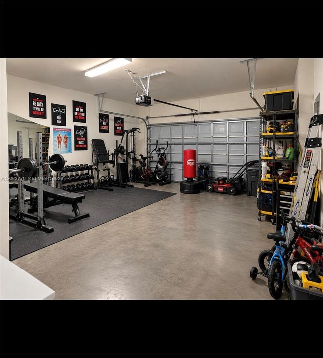 For Sale: $430,000 (4 beds, 3 baths, 2589 Square Feet)