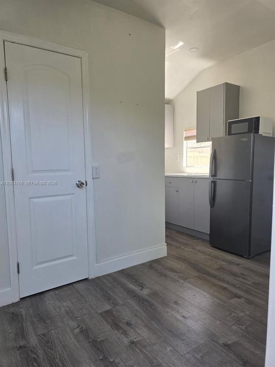 En Renta: $1,400 (1 camas, 1 baños, 1326 Pies cuadrados)