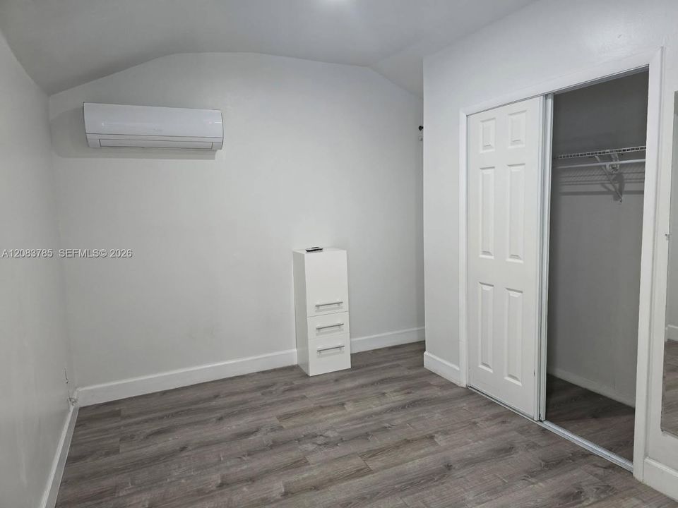 En Renta: $1,400 (1 camas, 1 baños, 1326 Pies cuadrados)