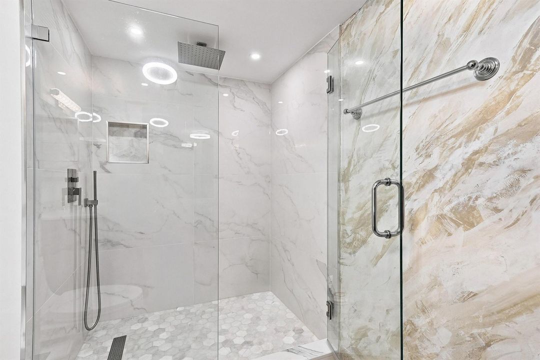 29_primary bathroom