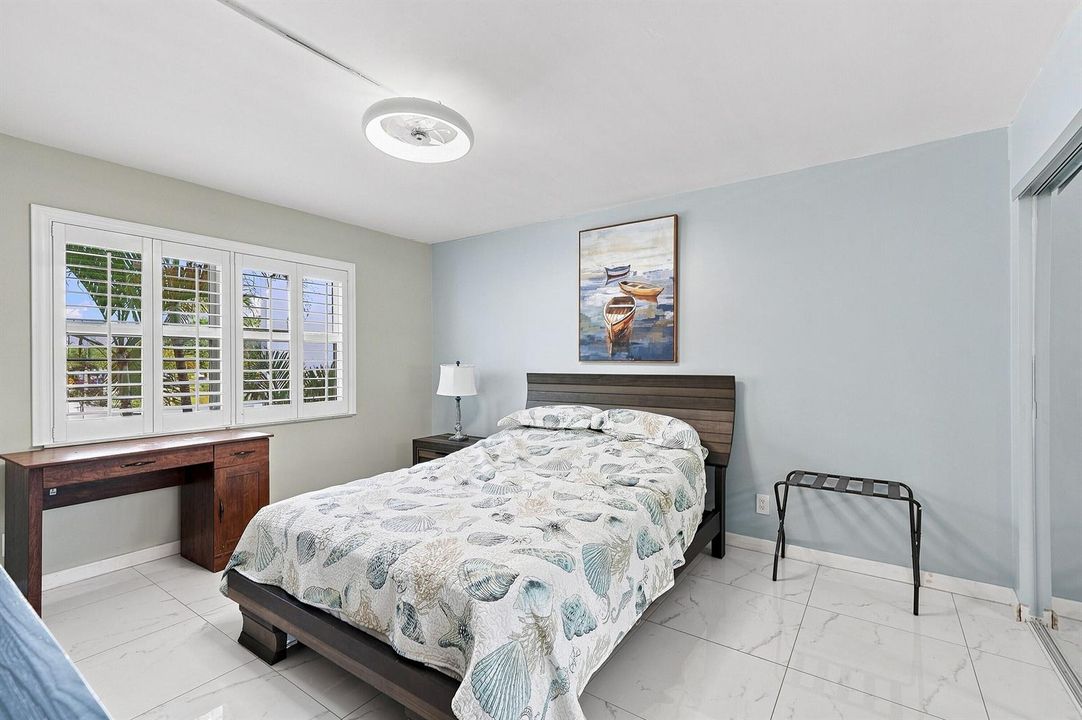 16_bedroom