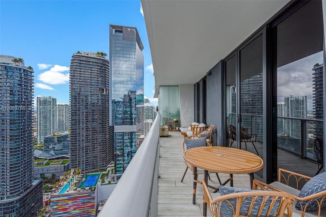 For Rent: $6,850 (2 beds, 2 baths, 1028 Square Feet)