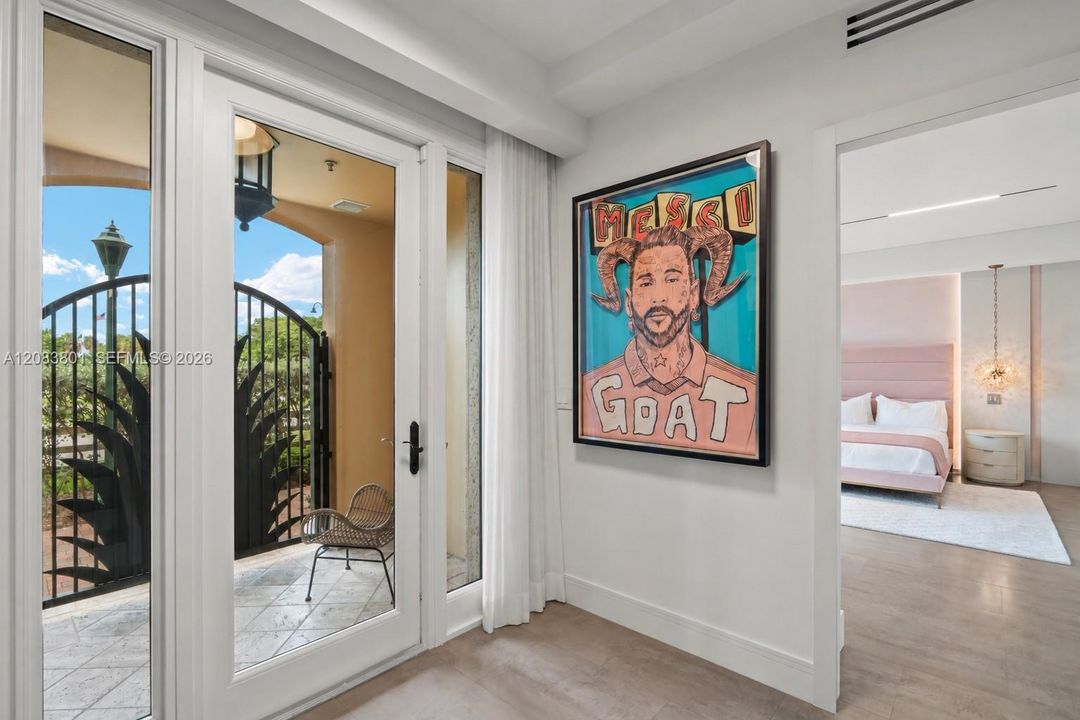 For Sale: $2,165,000 (2 beds, 2 baths, 2803 Square Feet)