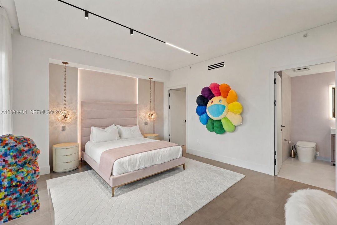 For Sale: $2,165,000 (2 beds, 2 baths, 2803 Square Feet)