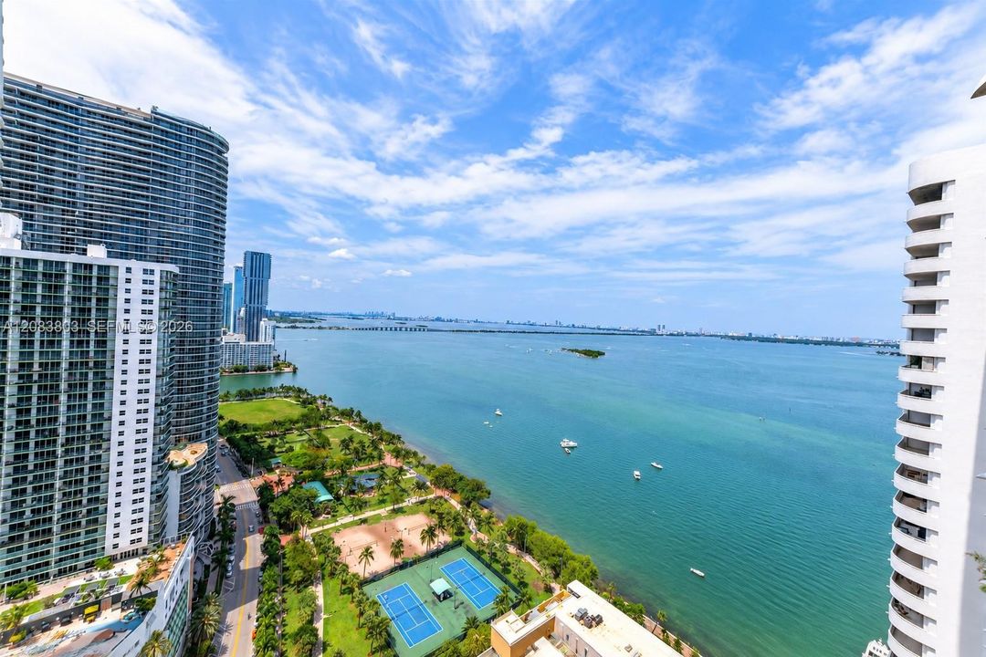 For Rent: $5,900 (2 beds, 2 baths, 1602 Square Feet)