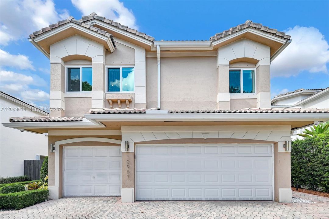 For Sale: $1,790,000 (5 beds, 3 baths, 3052 Square Feet)